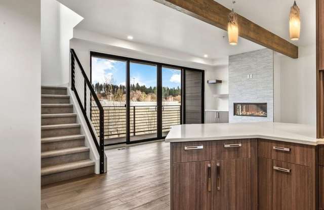 Photo of Beautiful Townhouse in CDA for Rent