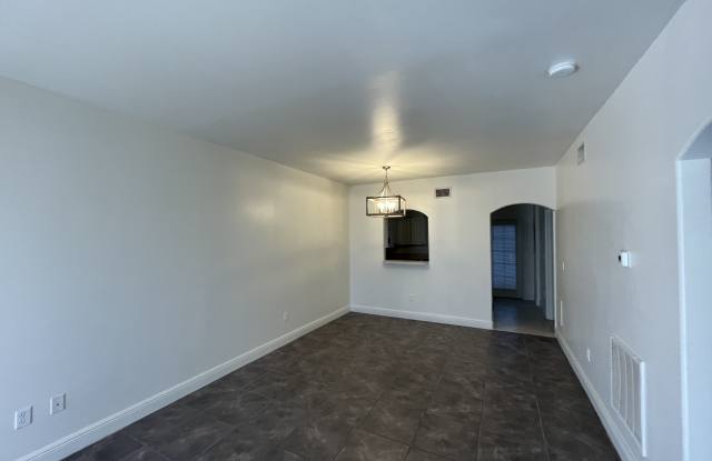 4110 Castilla Cir Apt 102