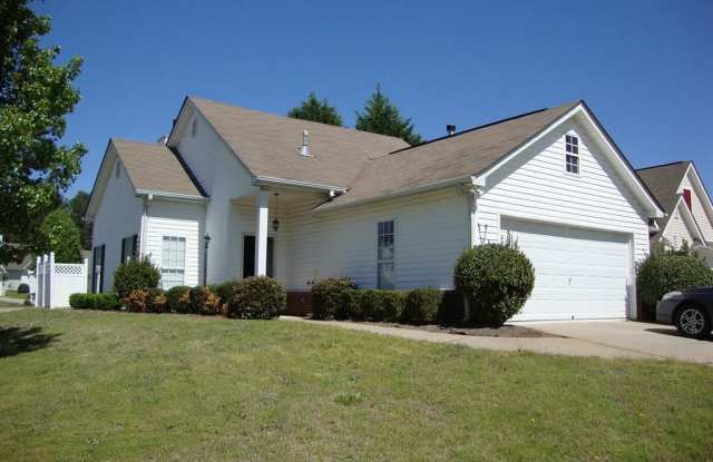 Awesome 2 Bedroom Home in Courtyard Subdivision! - 245 Courtyard Drive, Coweta County, GA 30265