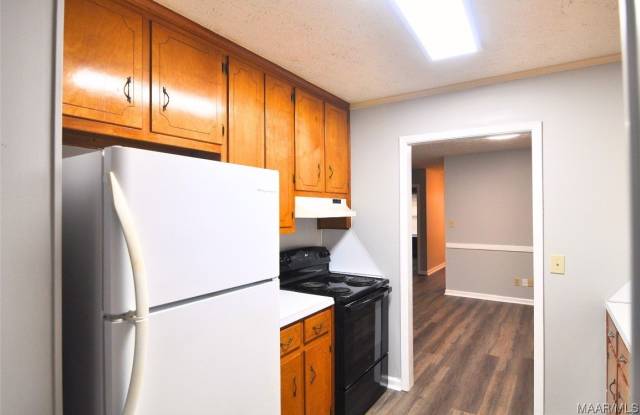 165 E 6th Street unit: D