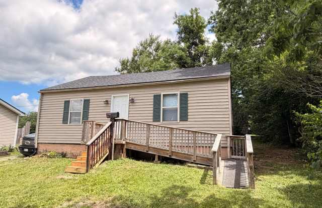 Renovated 2 Bedroom 1 full bath House! All new luxury vinyl flooring