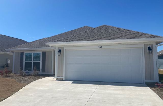 Spacious, Modern Home Convenient to Shopping, Parks, Schools & Tyndall AFB! *SPECIAL: 1/2 OFF 1st Month's Rent!* + *Military Incentive!*