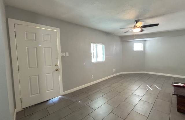 Updated 1 Bed 1 Bath