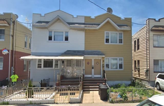 1422 E 98th St - 1422 East 98th Street, Brooklyn, NY 11236