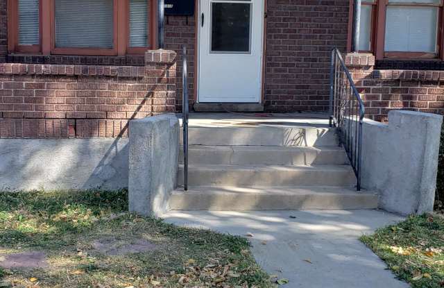 1312 Lake Ave