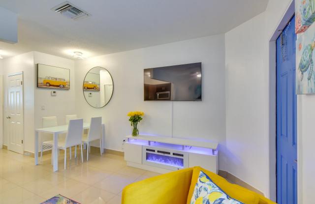 412 Northeast 4th Avenue