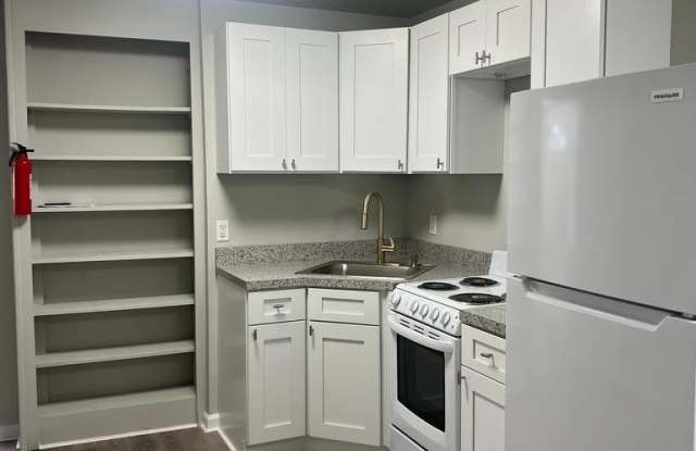 625 DEKALB ST #1