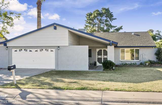 Photo of 2707 E LOUISE Drive