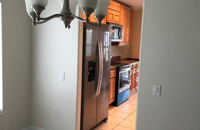 3141 Stonehurst Circle