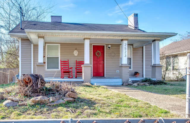 2523 Scottish Pike