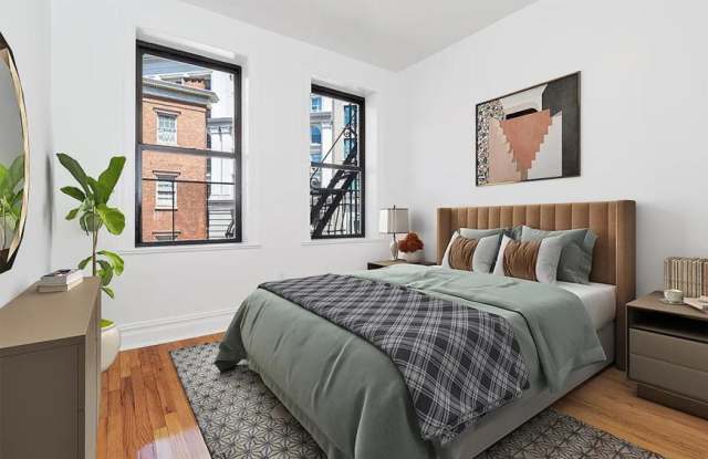 Photo of 160 Waverly Place