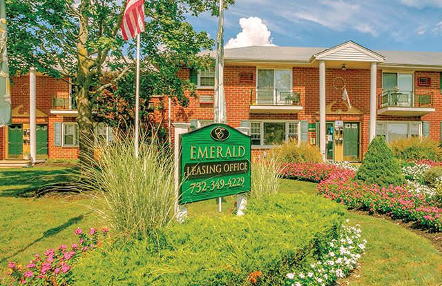Emerald Apartments