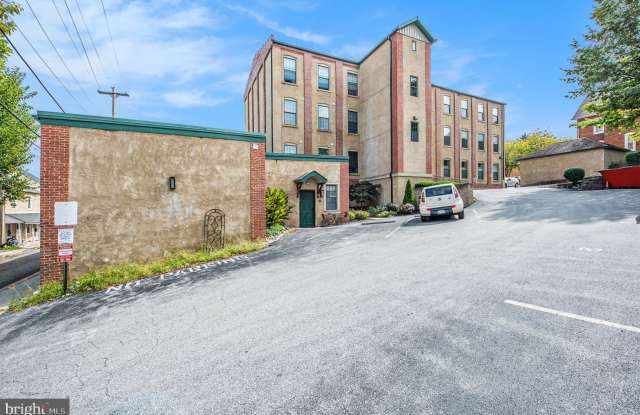 Photo of 541 WASHINGTON Avenue unit: 101