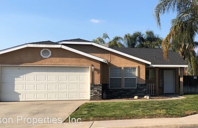 938 W. Cleo - 938 West Cleo Avenue, Porterville, CA 93257