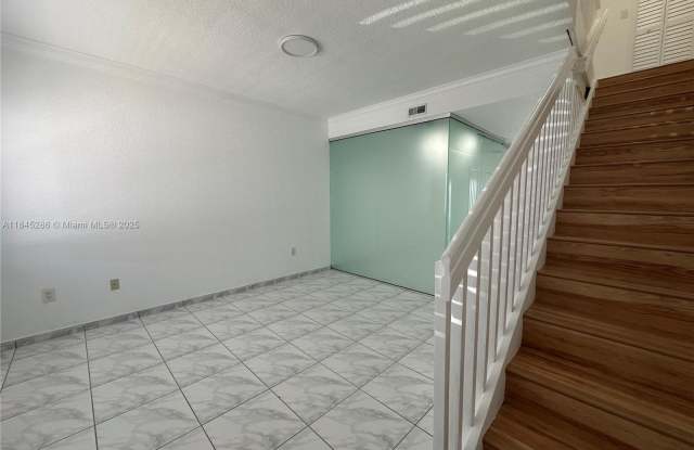 9837 W Okeechobee Rd