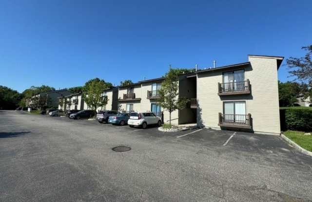 Photo of 410 Spruce Hills Dr