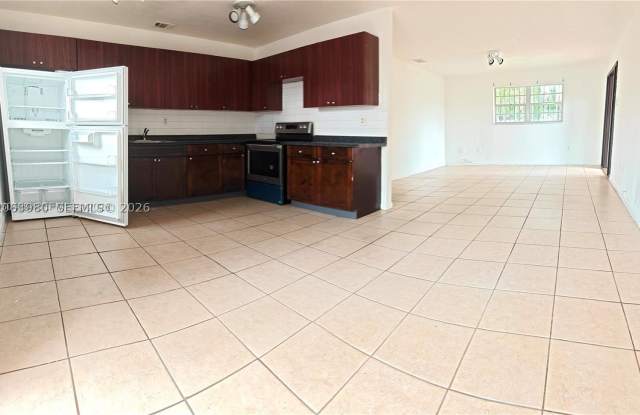 2175 NW 104th St
