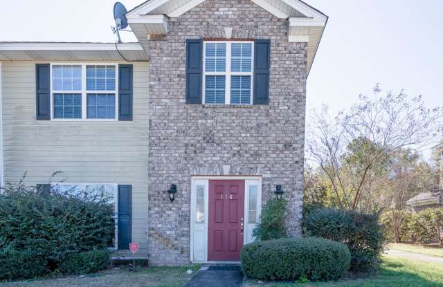 118 Caswell Court