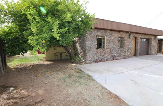 1730 E Lehi Road unit: 2