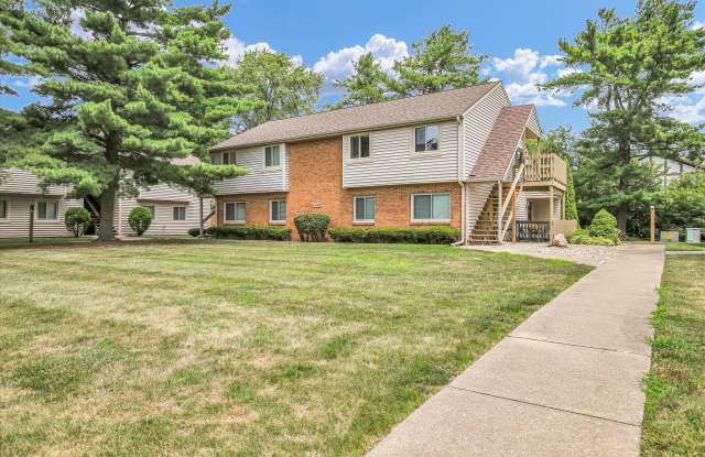 1613 Lyndhurst West - F