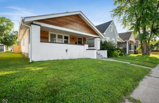 338 E Minnesota Street