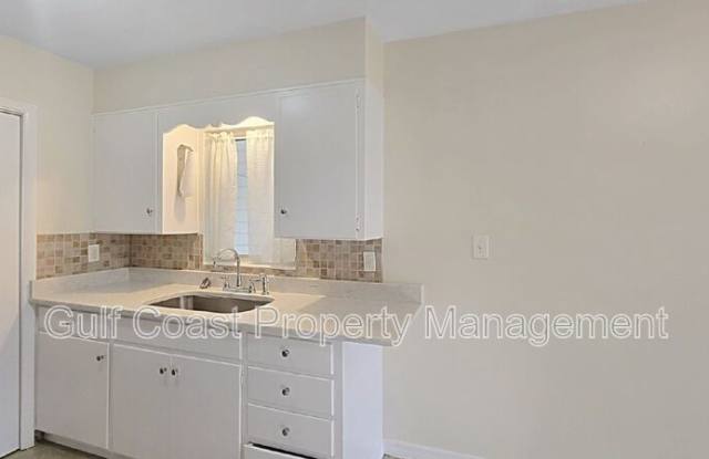 1604 8th Avenue West