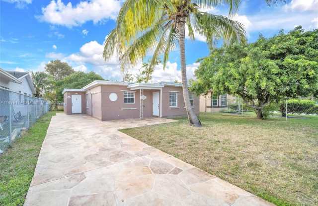 Photo of 115 NW 28th Ave