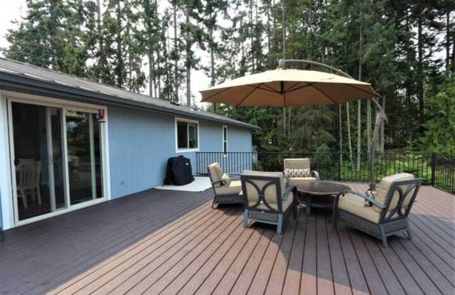 Sea View Deck House STR FREE
