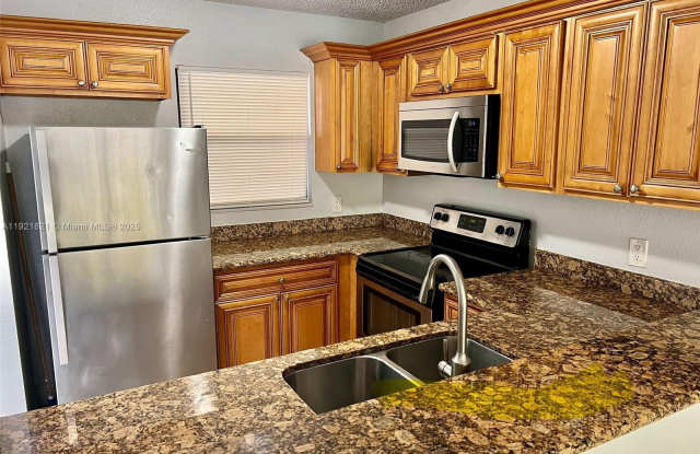 Photo of 1477 Lake Crystal Dr