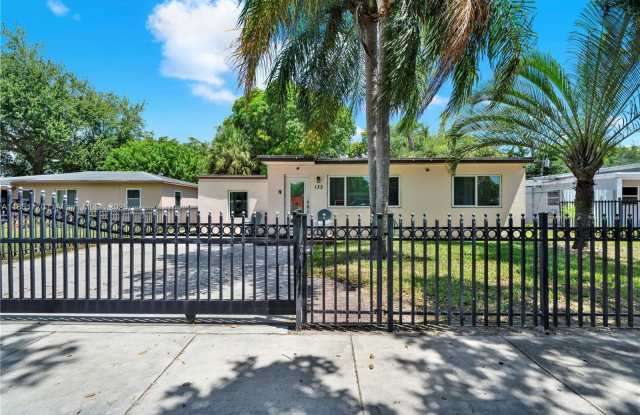 135 NW 121st St
