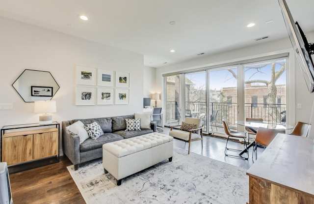 1057 N Winchester Avenue