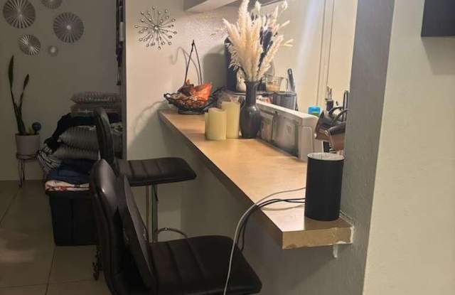 2301 North Congress Avenue