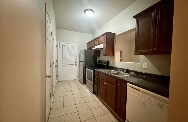 1005 Mill Creek Way unit: B