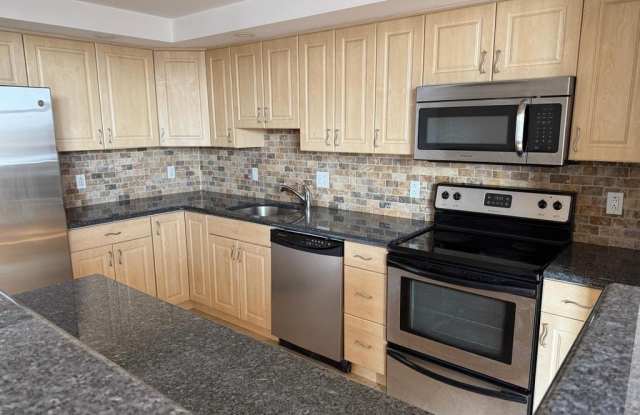 200-10 LOMBARD STREET