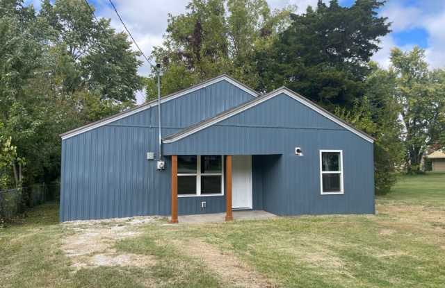 Beautiful 3 bedroom home available!