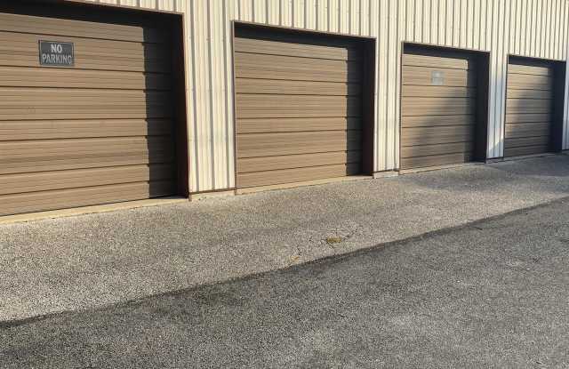 Photo of 4 Car Garage with Lift- 267 East Broadway - 1