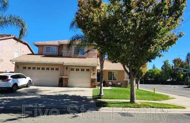 Photo of 2489 De Beers Ct