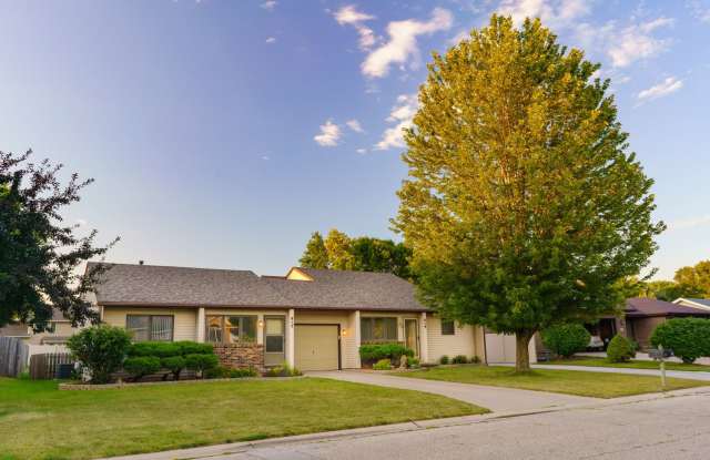 2 Bedroom Townhome Available August 1st, 2026!