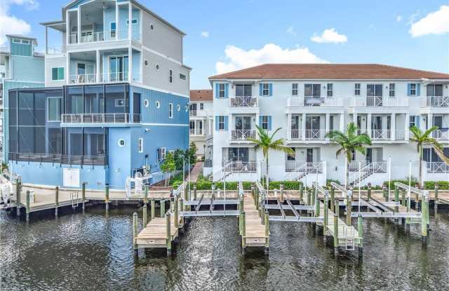 Photo of 5816 SW Shell Cove Drive unit: 118