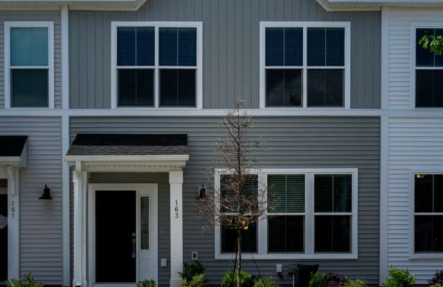 Photo of 163 Omalley Drive - 1