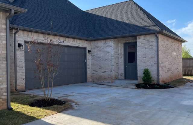 Photo of 3 bed 2.5 bath home in The Enclave