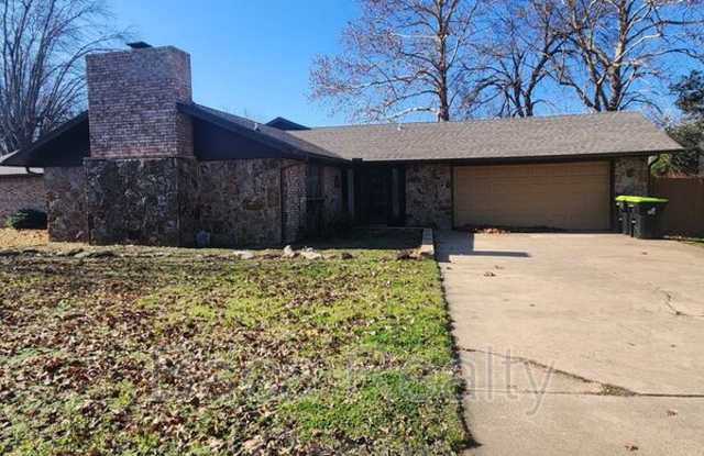 1811 Brookside Drive