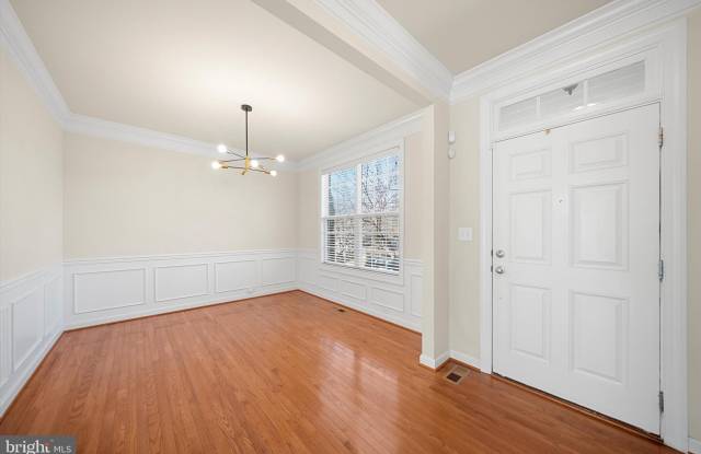 16421 REGATTA Lane S