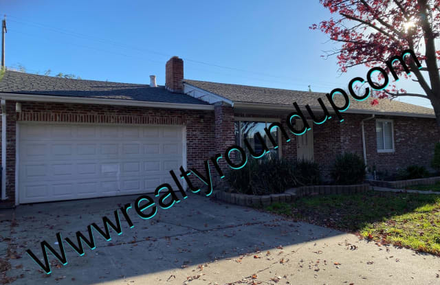 14 W Mayfair Ave - 14 West Mayfair Avenue, Stockton, CA 95207