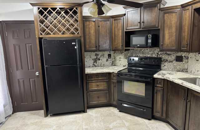 3 Greenway Village N