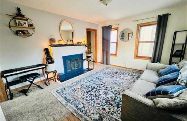 4973 Three Points Boulevard