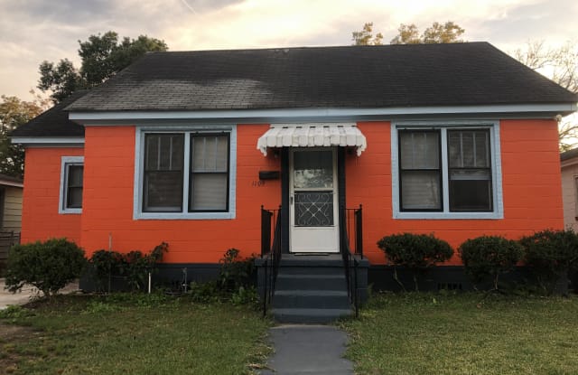 1109 W 41st St - 1109 West 41st Street, Savannah, GA 31415