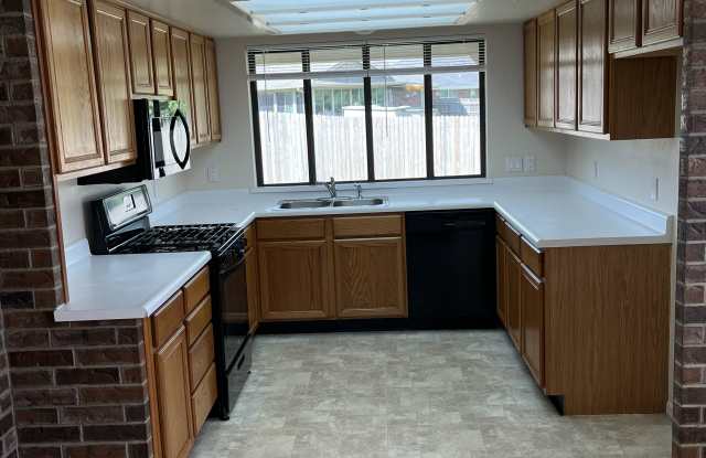 1404 Bois D Arc Drive