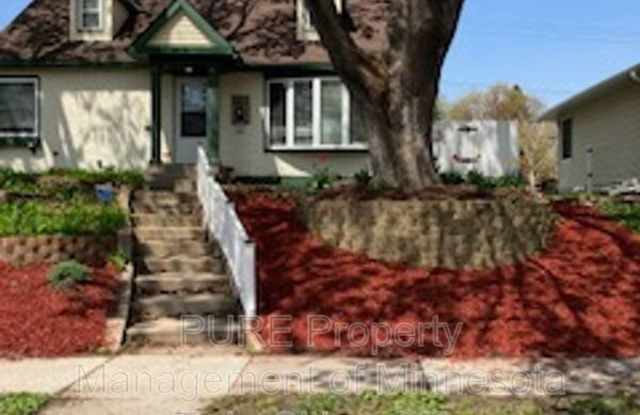 1797 Montreal Ave