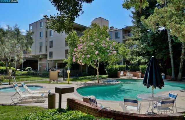 Photo of Magnificent 2 bed 2 bath condo in the beautiful and convenient Key's Complex in Walnut Creek!